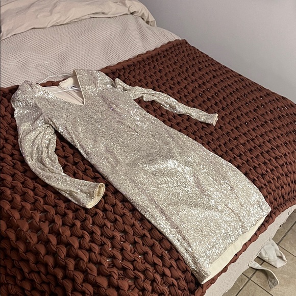 Dkny Dresses & Skirts - Sparkling Silver DKNY Sequin Dress size 10